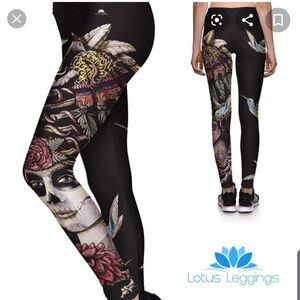 Lotus Sugar Skull Leggings Size Small